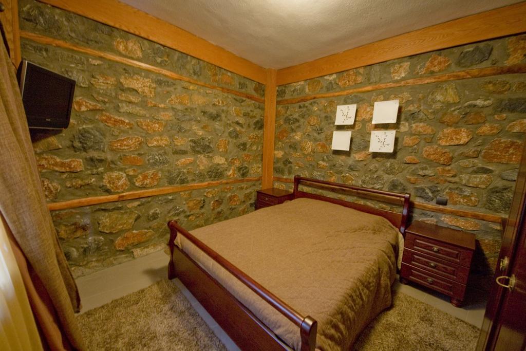 Onar Guesthouse ปาลีออส อากีออส อาตานาซีออส ภายนอก รูปภาพ